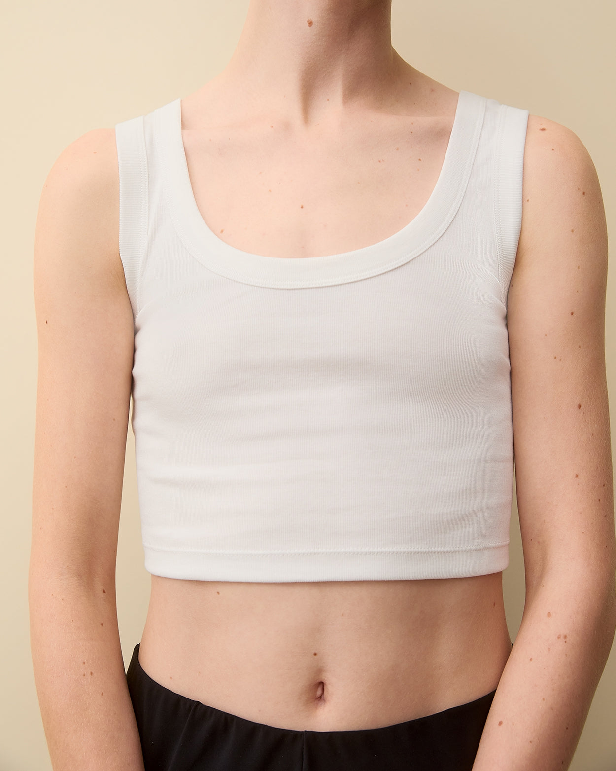 HILLIE CROP | White