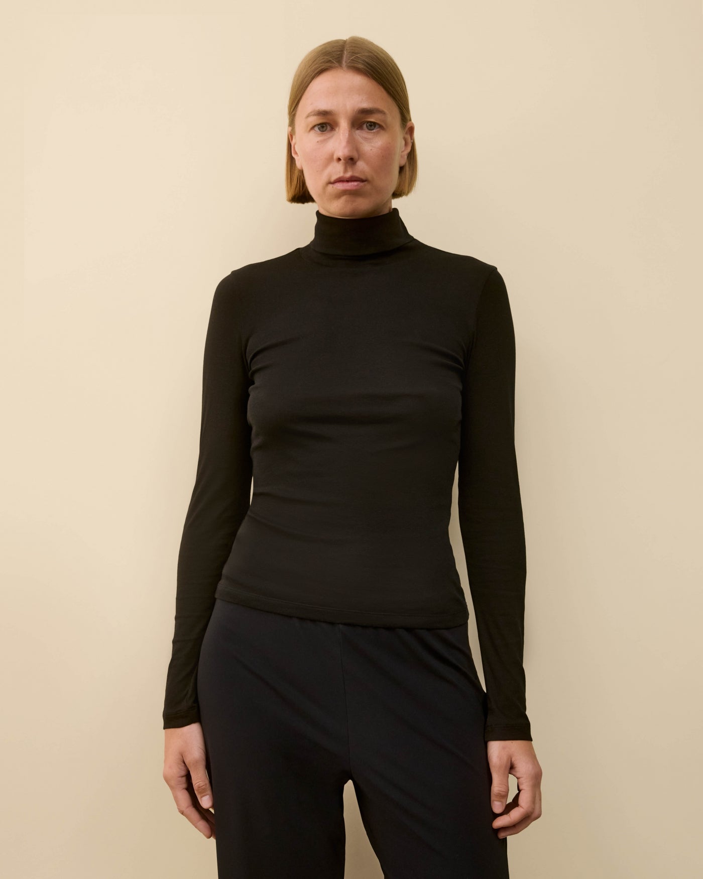DINAH TURTLENECK LW | Black - FLORE FLORE