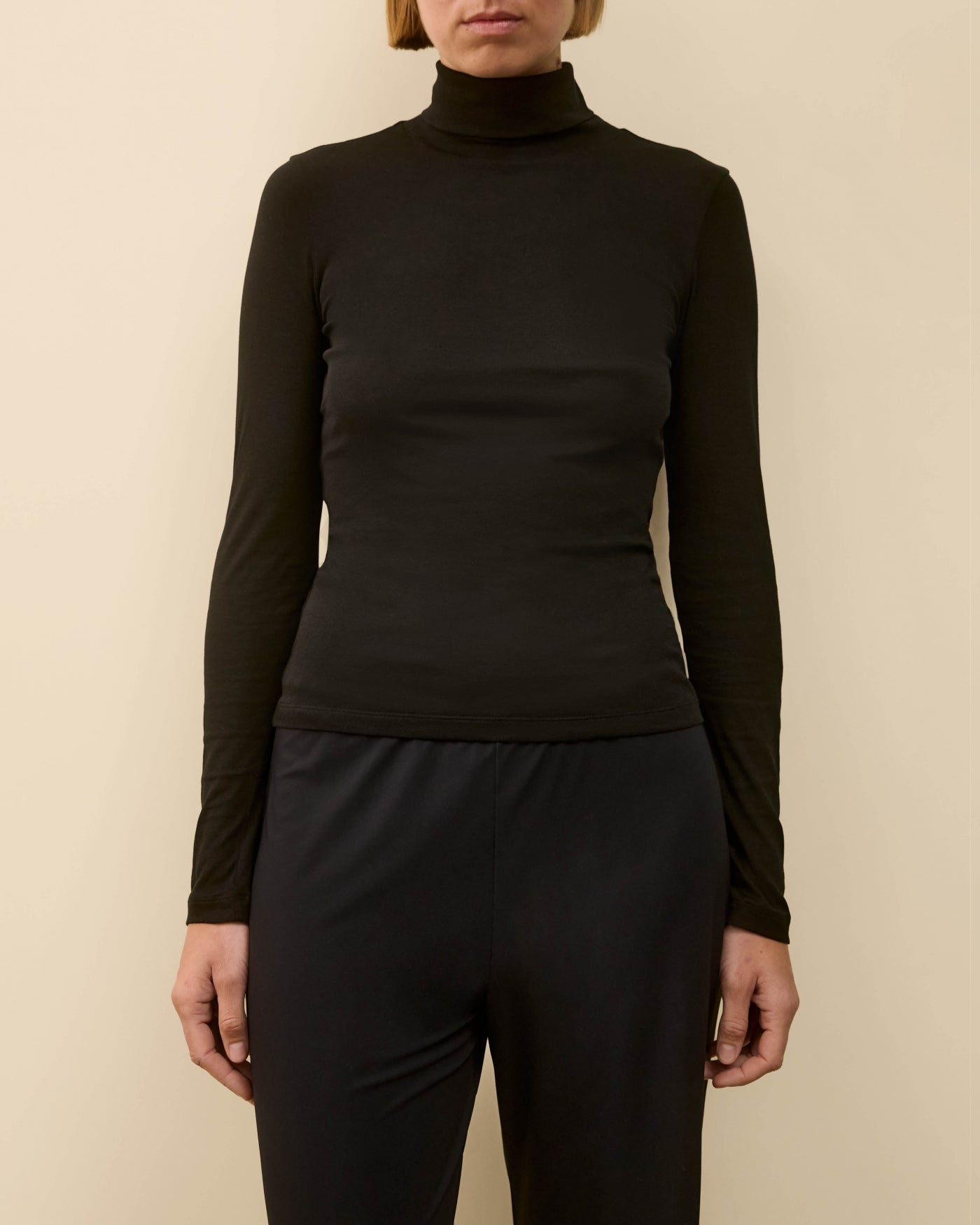 ★DNSR★ l Logo Turtleneck Black Prada // Black Linea Rossa Zip Logo Turtleneck – VSP Consignment
