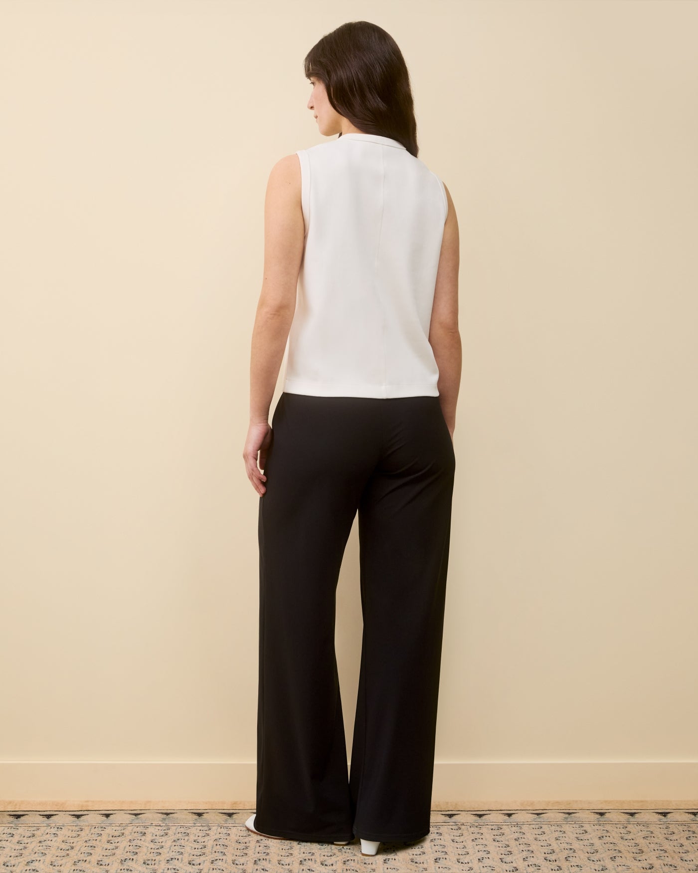 POPPY SLEEVELESS CARDIGAN | White