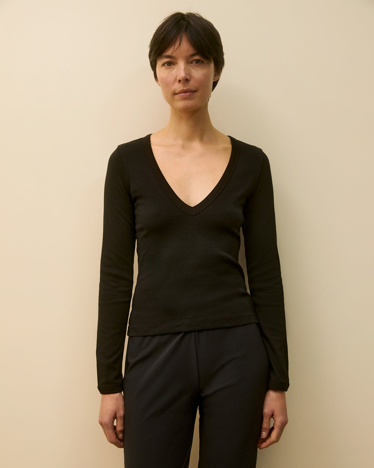 DEWI LONGSLEEVE | Black