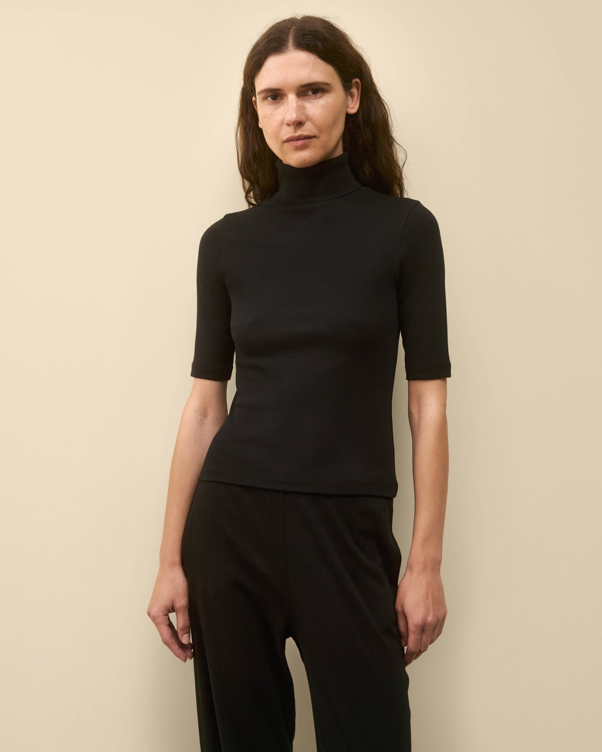DINAH TEE | Black