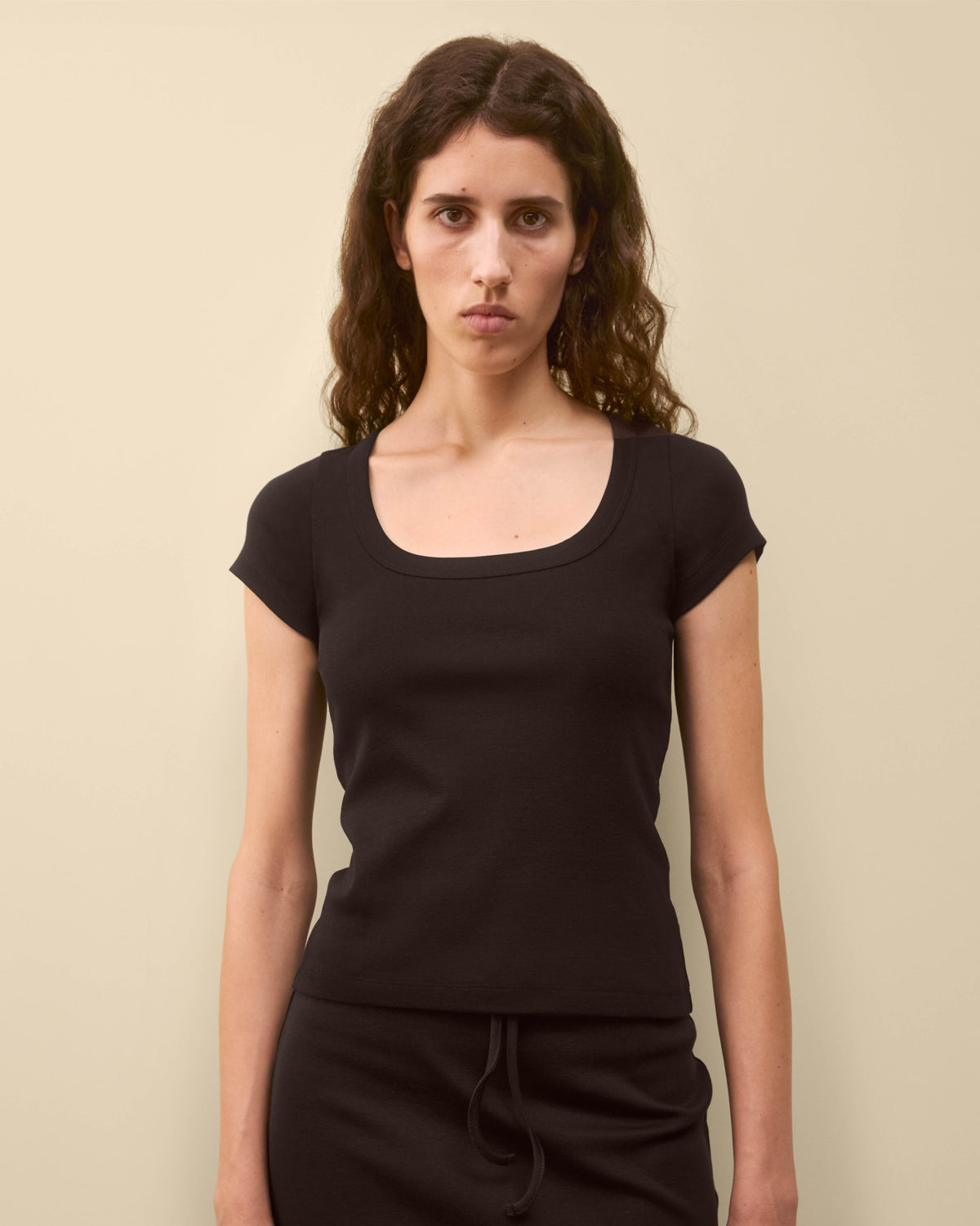 LULU BABY TEE | Dark Brown
