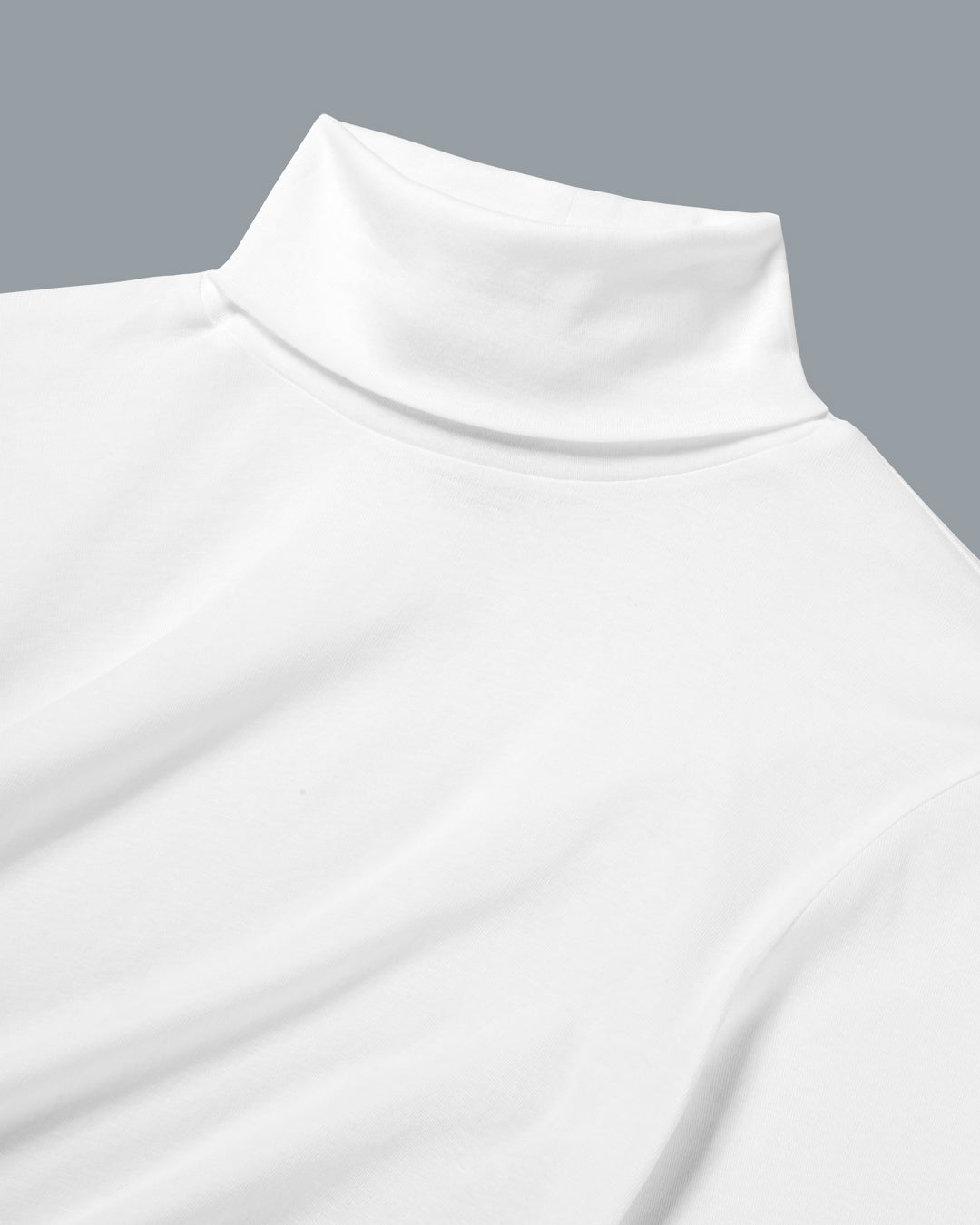 DINAH TURTLENECK | White